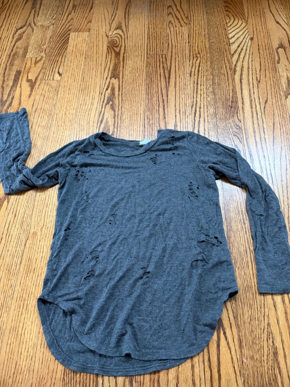 Source Unknown Long Sleeve Distressed Tee - Dark Gray